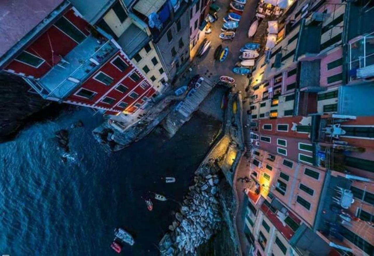 Apartamento Ca'La Luna - In Centro Con Terrazza Riomaggiore Exterior foto